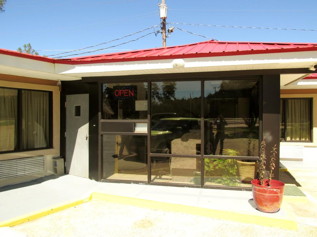 Country Inn Motel Oakdale Exteriör bild